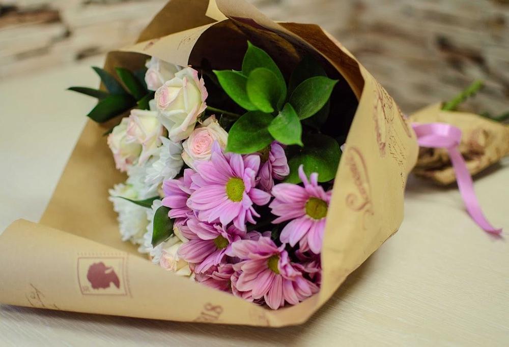 Букет цветов из: Розы и Хризантемы в Стальском