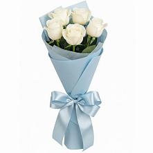 Букет 5 Белых роз Проуд в Стальском