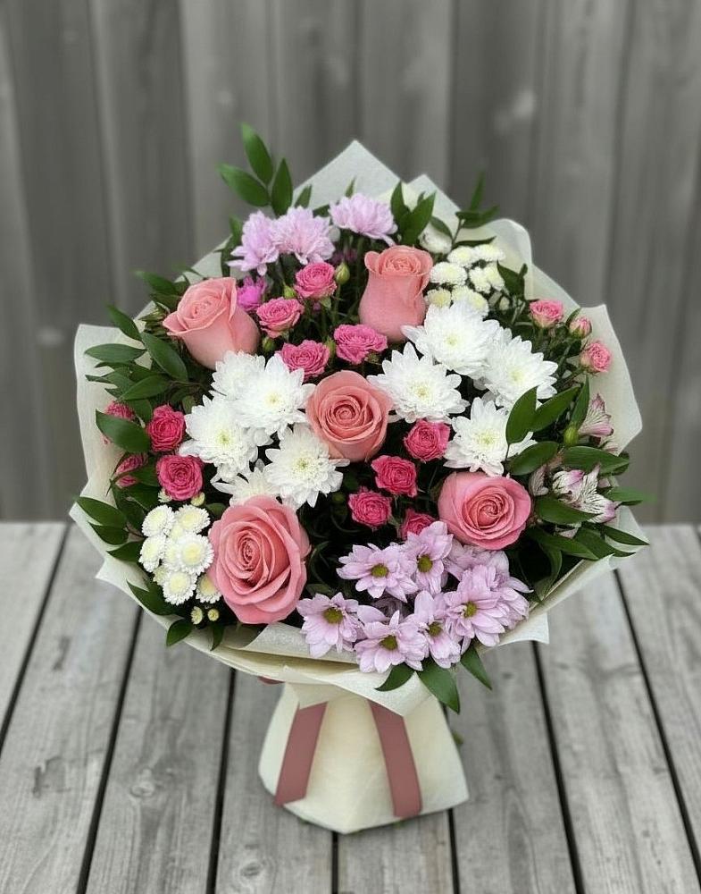 Букет цветов из: Альстромерии, Гвоздики, Розы и Хризантемы в Стальском