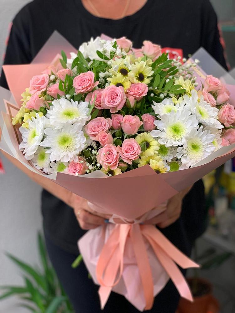 Букет цветов из: Розы и Хризантемы в Стальском