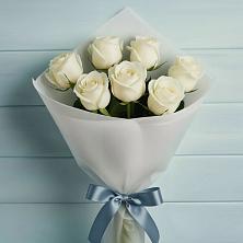 Букет 7 Белых роз Эдлесс Лав в Стальском