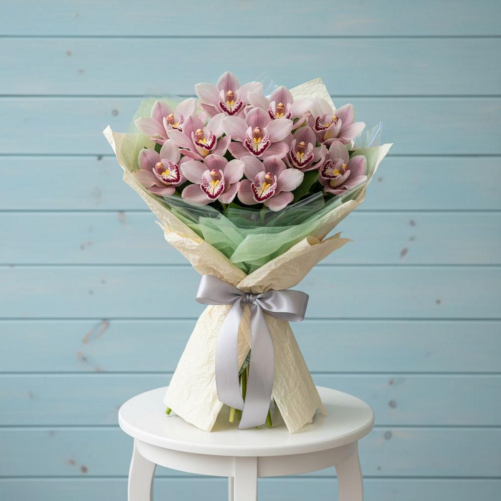 Букет цветов из: Орхидеи и Розы в Стальском