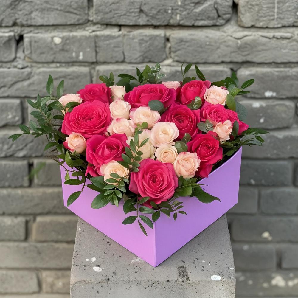 Цветочная композиция из Розы в коробке в Стальском