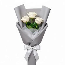 Букет 3 белые розы в Стальском
