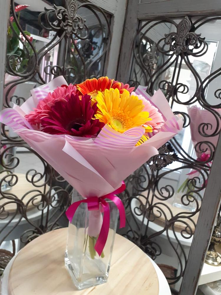 Букет цветов из: Герберы в Стальском