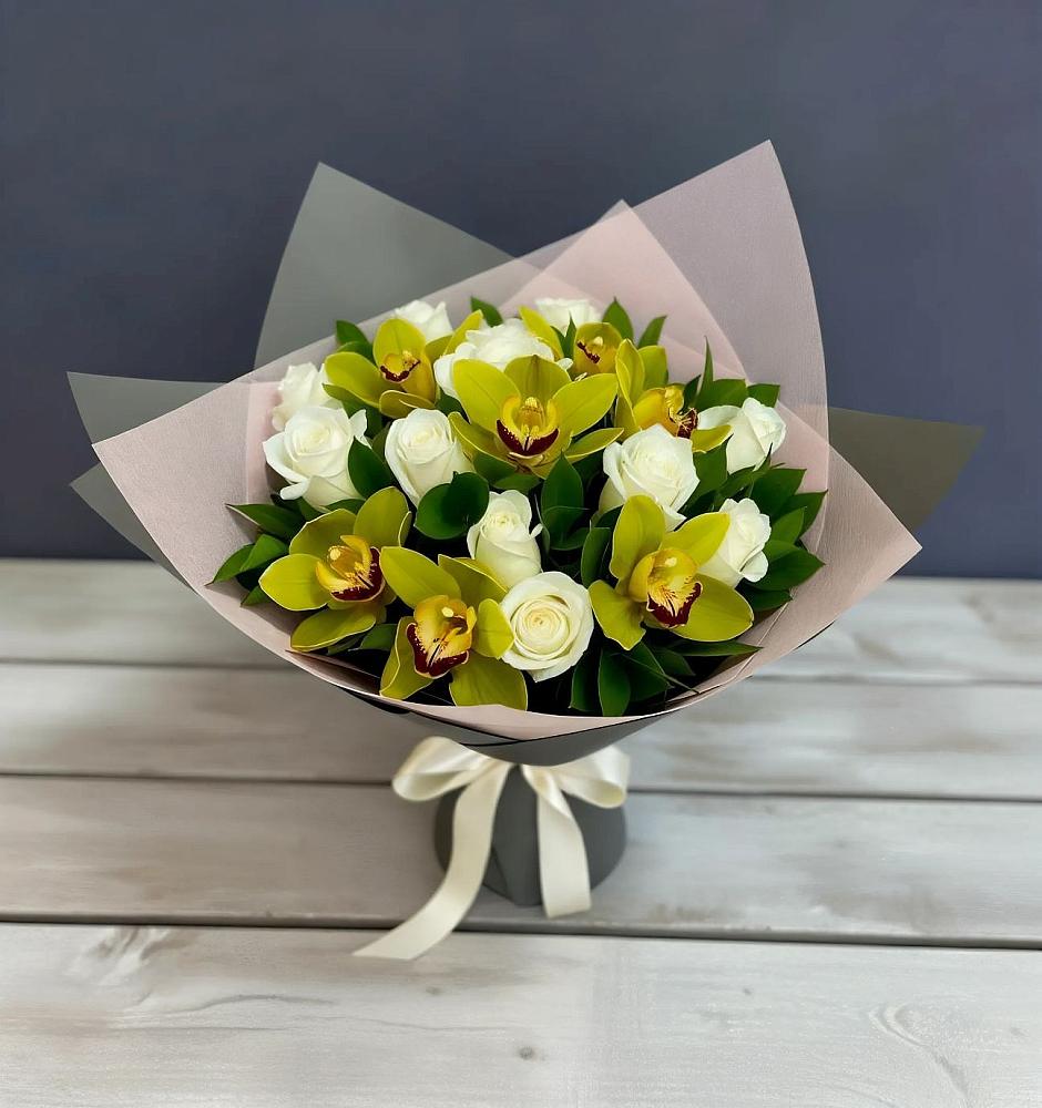 Букет цветов из: Орхидеи и Розы в Стальском