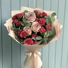 Букет цветов из:  Гвоздики и Розы в Стальском