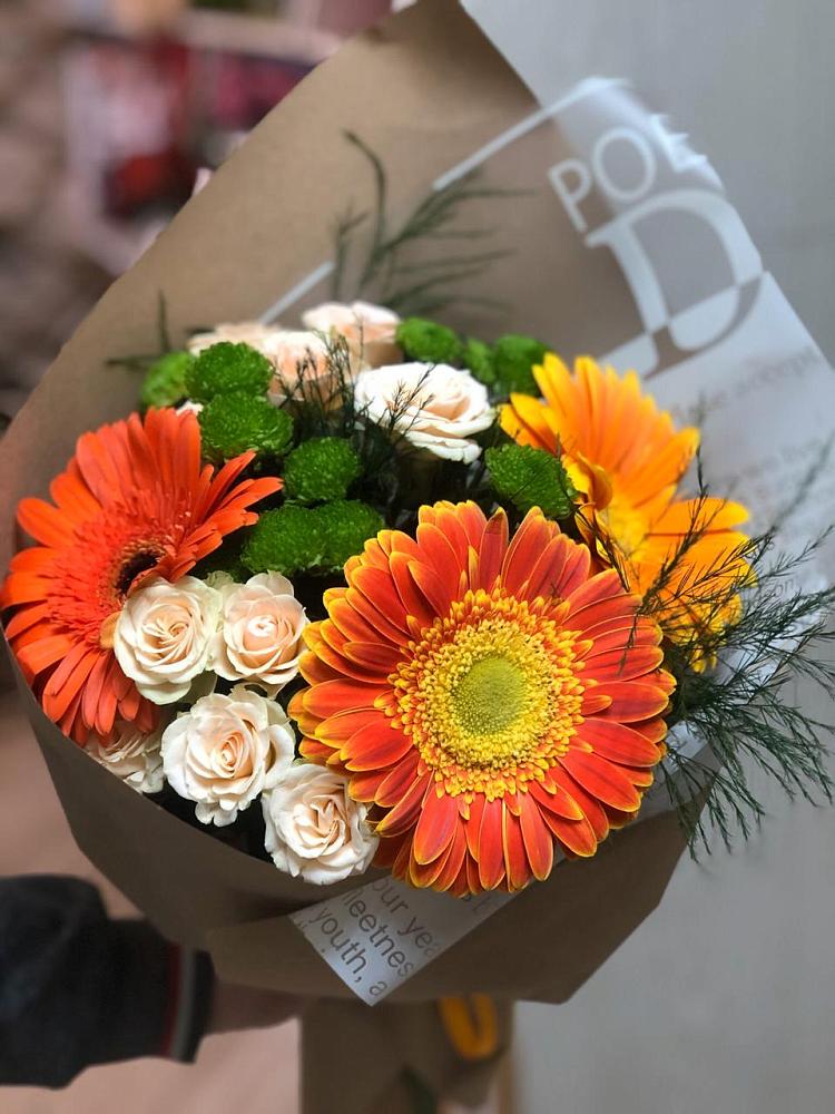 Букет цветов из: Герберы, Хризантемы и Розы в Стальском
