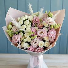 Букет цветов из:  Альстромерии и Розы в Стальском