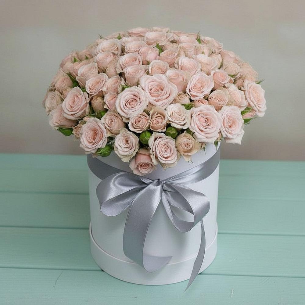 Цветочная композиция из Розы в шляпной коробке в Стальском